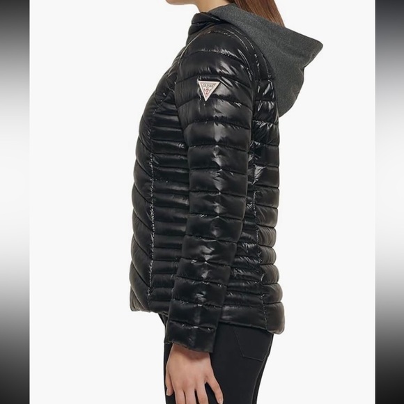 NWT New Guess Puffer Jacket Large L - Picture 3 of 10